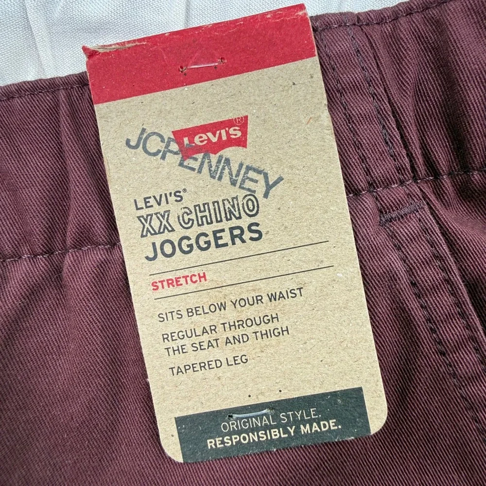 Levi's XX Chino Joggers Size XL Burgundy Stretch Tapered Leg NWT Men's A47610005